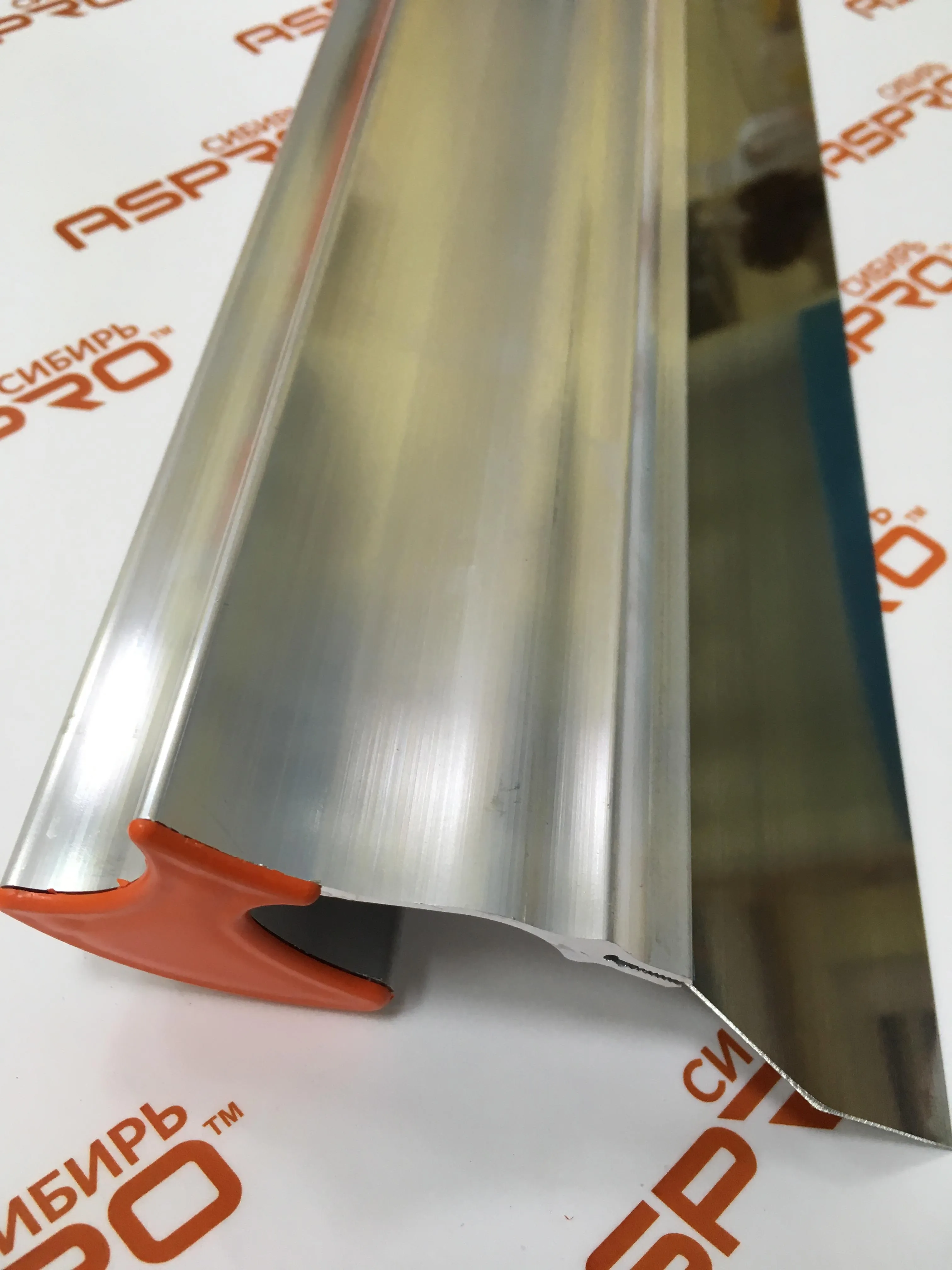 Шпатель малярный фасадный двуручный 300мм