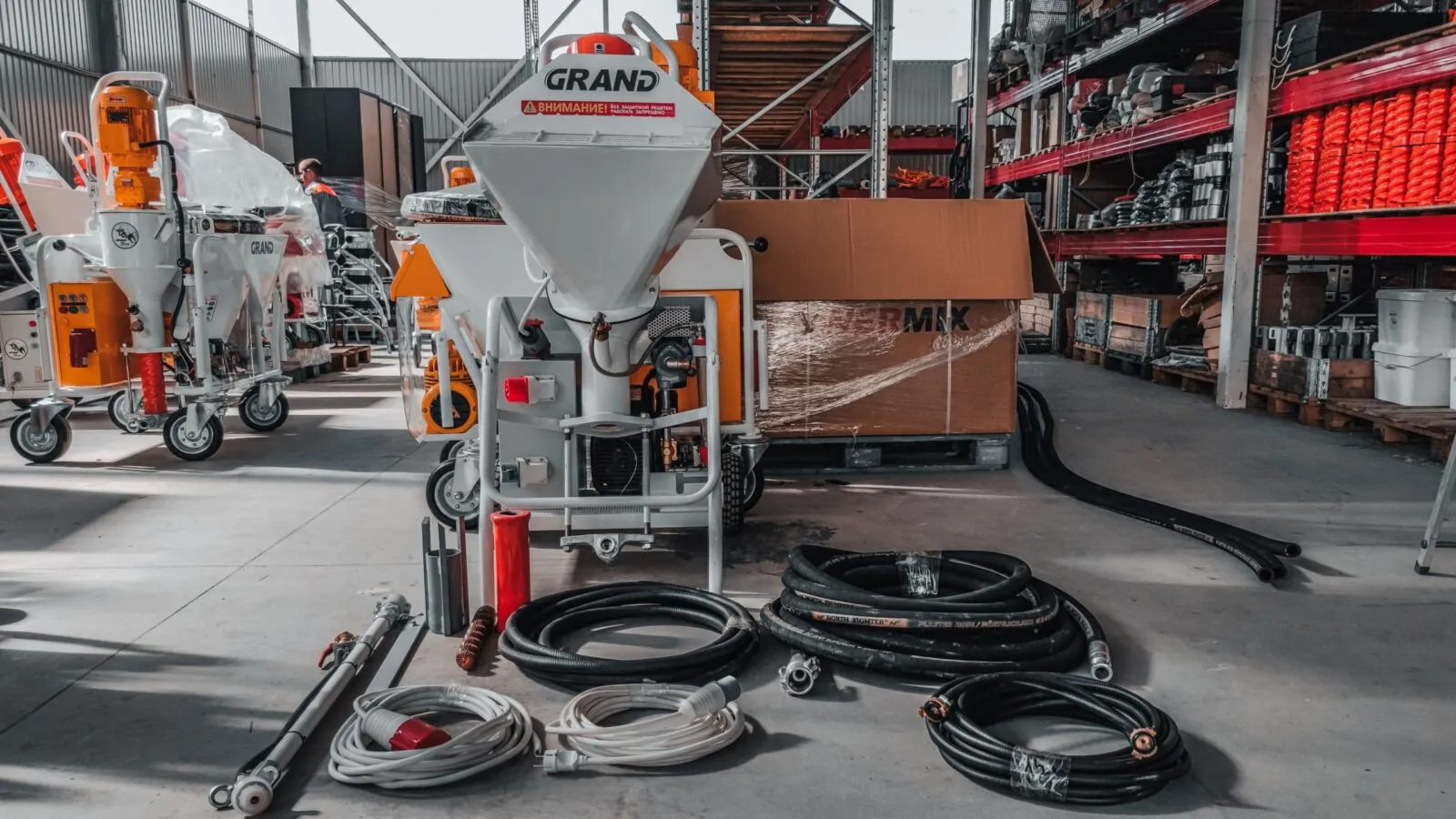 Штукатурная станция GRAND (ГРАНД) ALFA M (220/380V) мультивольтажная