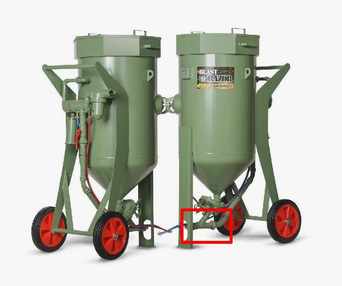 Тройник 45гр У образный обрезиненный 1 1/4″ для дозатора абразива