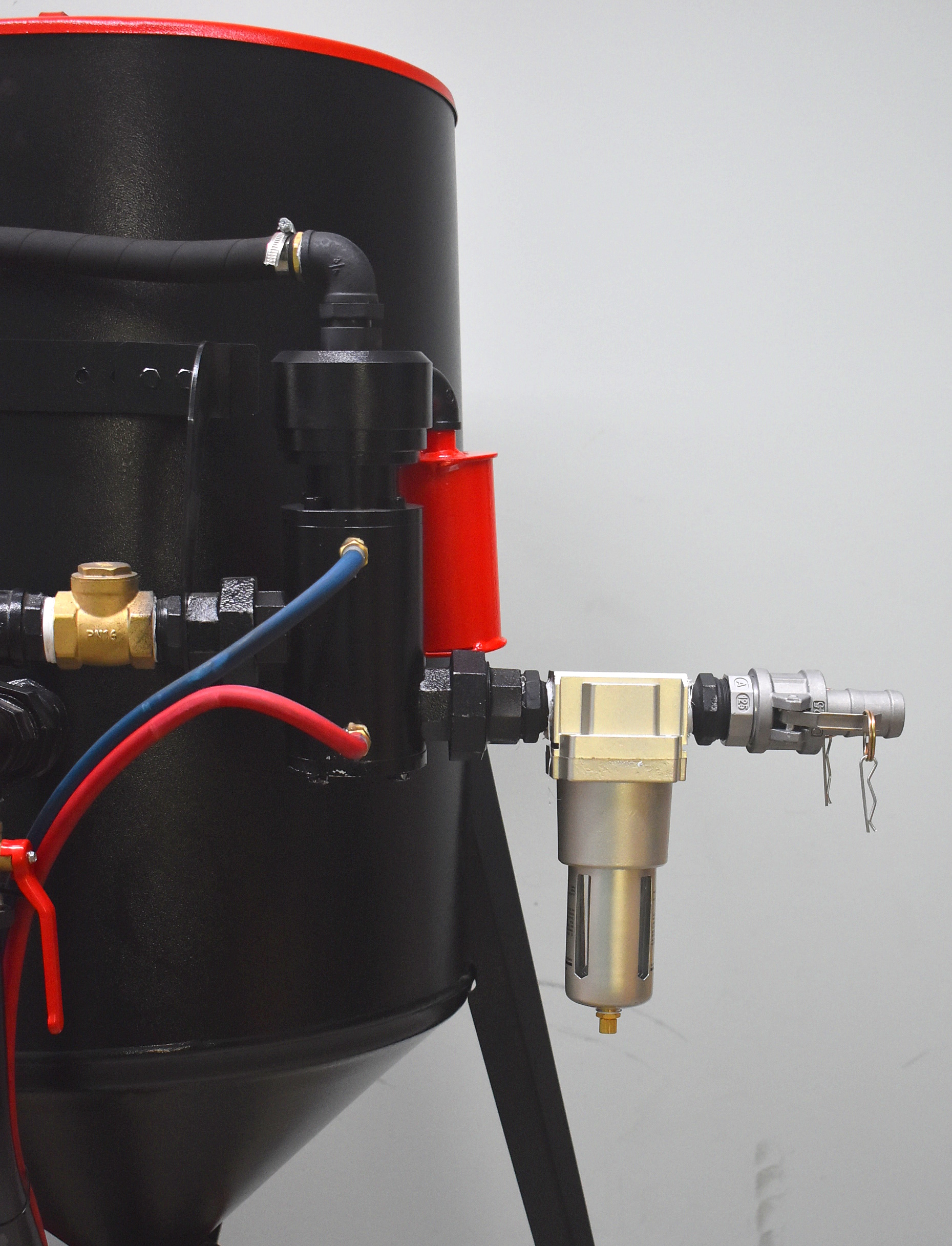 Пескоструйный аппарат PST-PS-200-3 с шиберным затвором FSV, фильтром, КПДУ (без рукава)