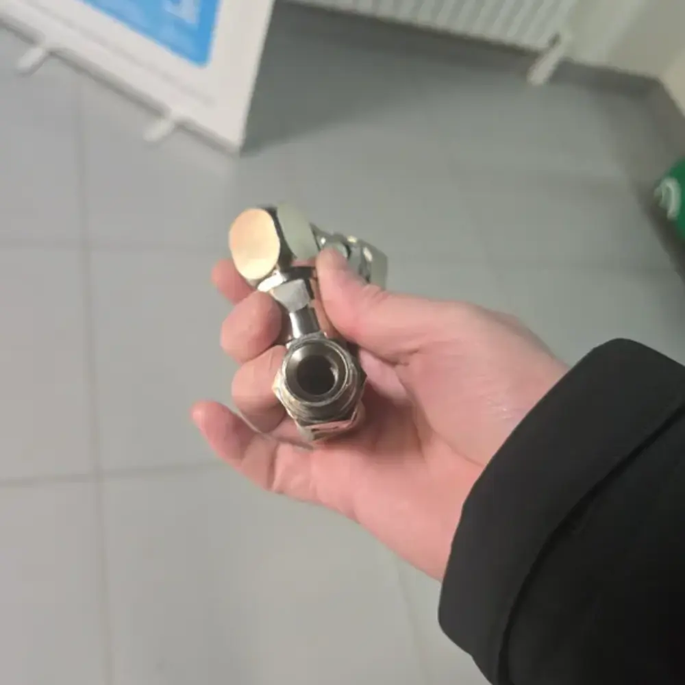 Вертлюг Z образный 1/2-1/2 Handok 500 бар