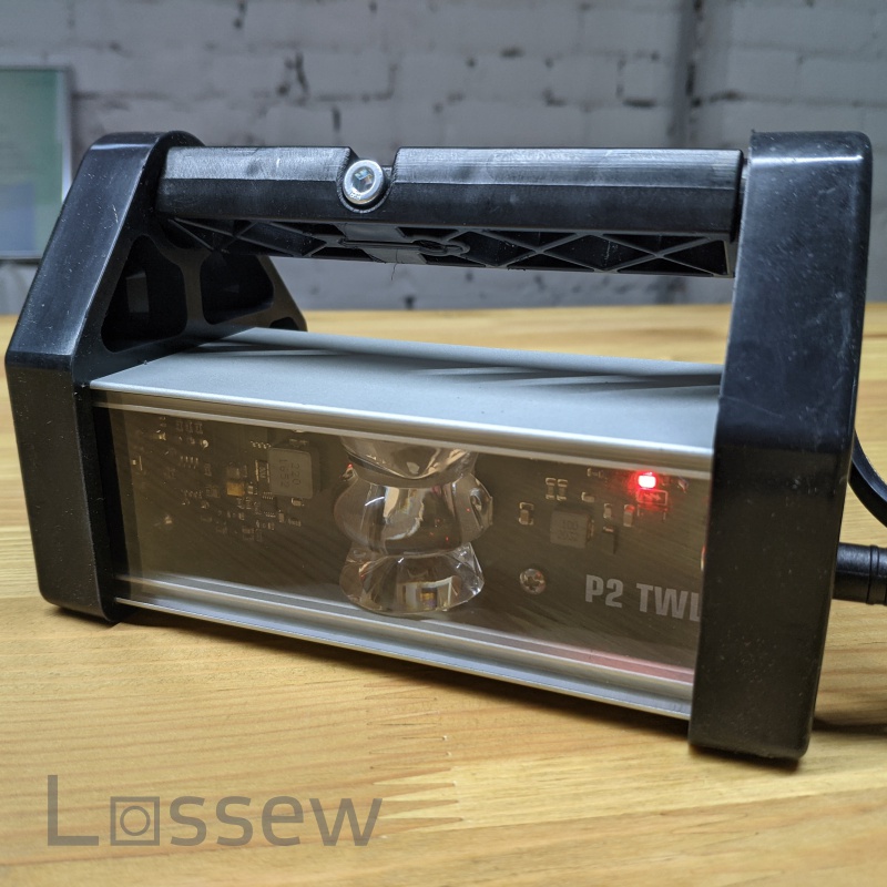 Проявочная аккумуляторная лампа LOSSEW LAMP P2 TWL +